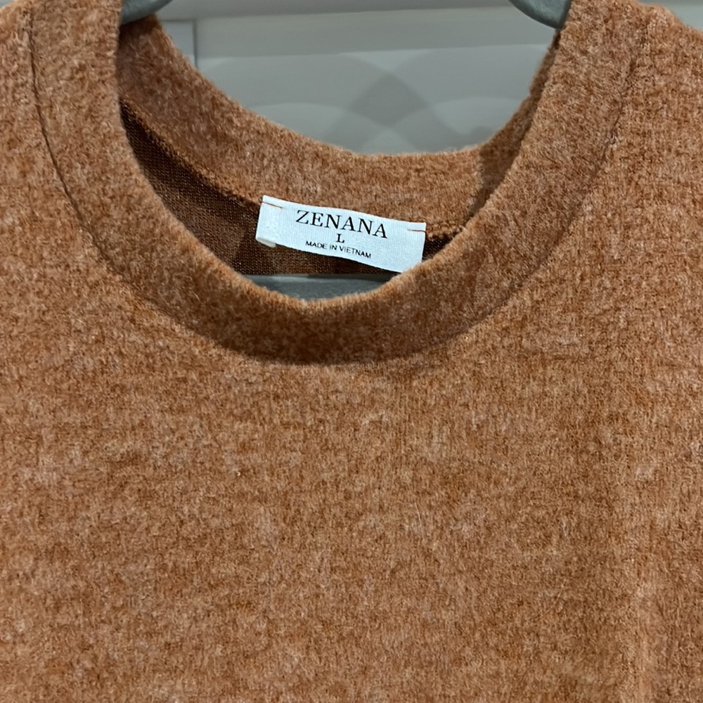 Pullover sweater - Picture 2 of 4
